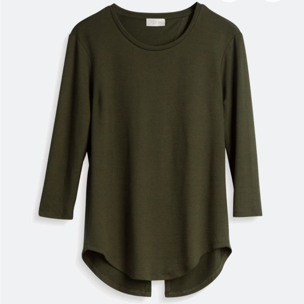 Keira 3/4 sleeve split back knit top